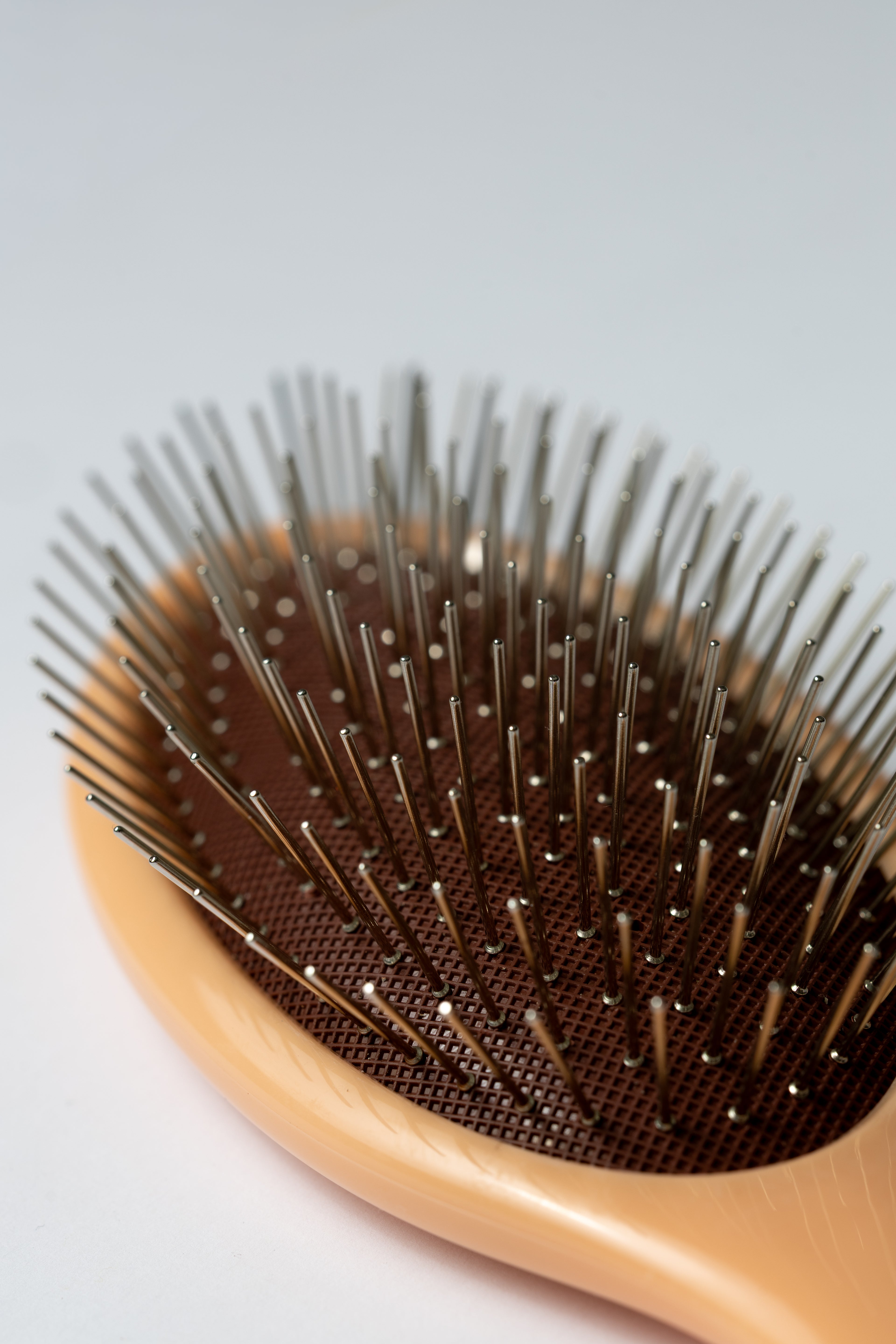 TAME Detangling Brush